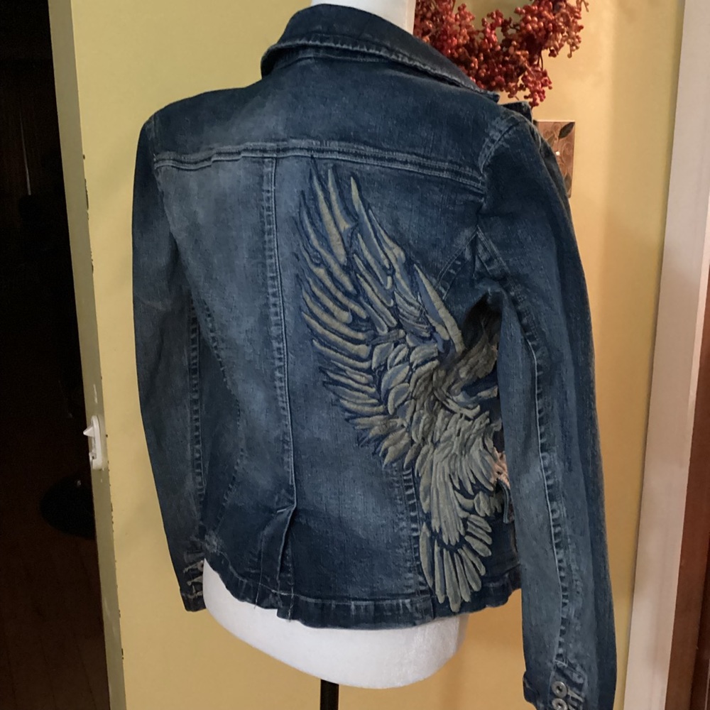 Stunning denim jacket, With embroidery